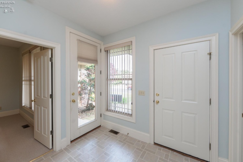 2 Executive Village Court, Norwalk, 44857, 2 Bedrooms Bedrooms, ,2 BathroomsBathrooms,Residential,For Sale,Executive Village,20252068