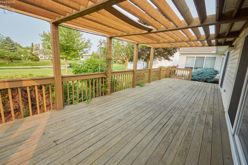 1718 Waterberry Drive, Huron, 44839, 2 Bedrooms Bedrooms, ,2 BathroomsBathrooms,Residential,For Sale,Waterberry,20252083