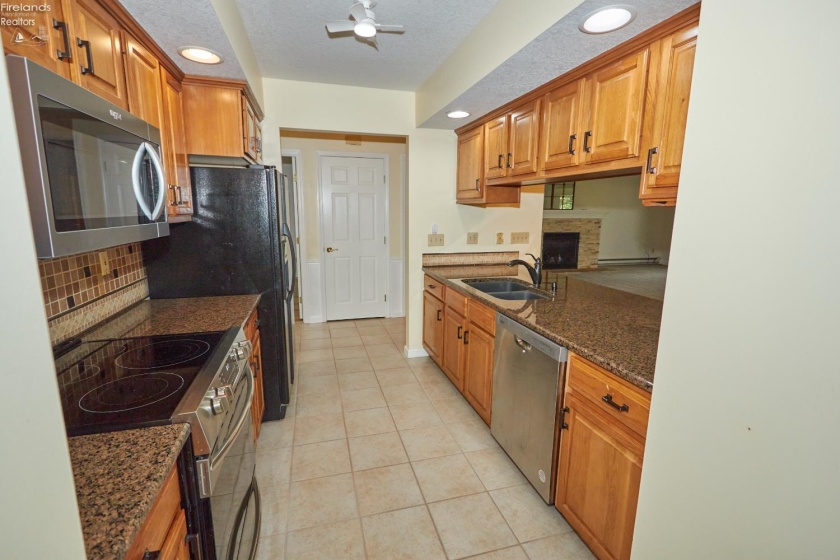 1718 Waterberry Drive, Huron, 44839, 2 Bedrooms Bedrooms, ,2 BathroomsBathrooms,Residential,For Sale,Waterberry,20252083
