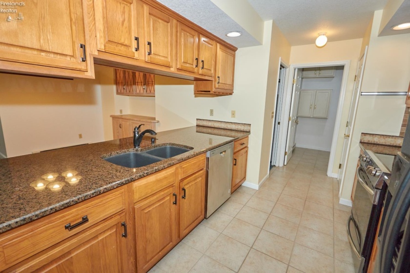 1718 Waterberry Drive, Huron, 44839, 2 Bedrooms Bedrooms, ,2 BathroomsBathrooms,Residential,For Sale,Waterberry,20252083