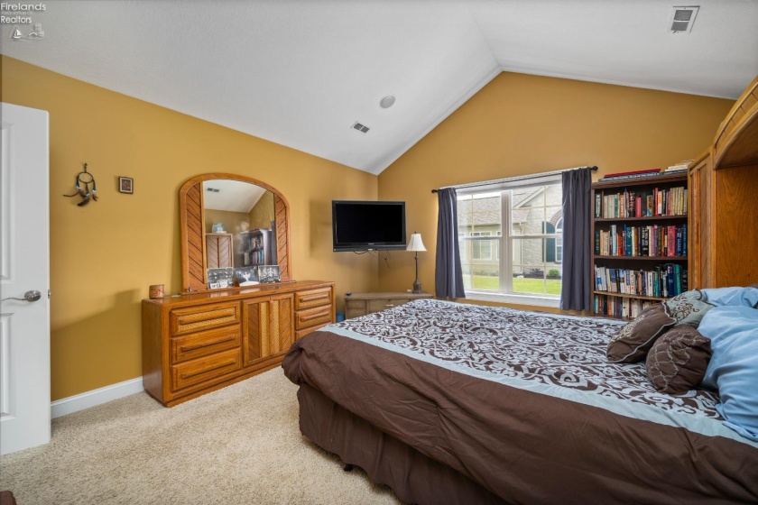 2750 Canterbury Circle, Port Clinton, 43452, 2 Bedrooms Bedrooms, ,2 BathroomsBathrooms,Residential,For Sale,Canterbury,20251961