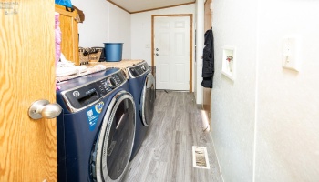 725 5th Street, Fremont, 43420, 3 Bedrooms Bedrooms, ,2 BathroomsBathrooms,Residential,For Sale,5th,20252000