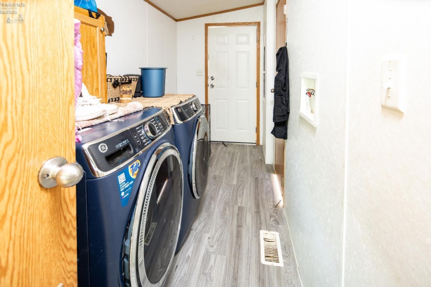 725 5th Street, Fremont, 43420, 3 Bedrooms Bedrooms, ,2 BathroomsBathrooms,Residential,For Sale,5th,20252000