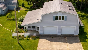 555 Race Street, Clyde, 43410, 2 Bedrooms Bedrooms, ,1 BathroomBathrooms,Residential,For Sale,Race,20252018
