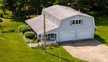 555 Race Street, Clyde, 43410, 2 Bedrooms Bedrooms, ,1 BathroomBathrooms,Residential,For Sale,Race,20252018
