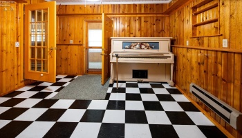 555 Race Street, Clyde, 43410, 2 Bedrooms Bedrooms, ,1 BathroomBathrooms,Residential,For Sale,Race,20252018
