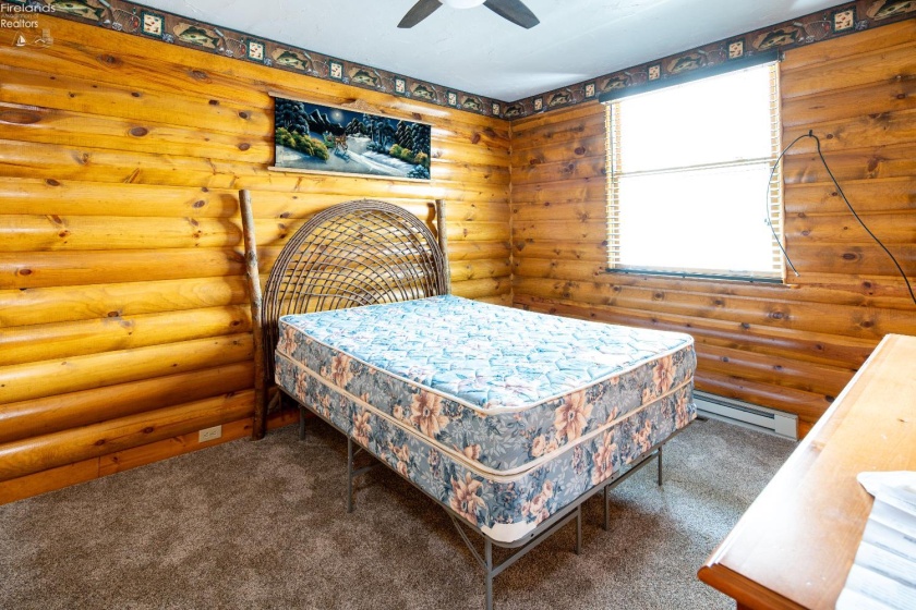 555 Race Street, Clyde, 43410, 2 Bedrooms Bedrooms, ,1 BathroomBathrooms,Residential,For Sale,Race,20252018