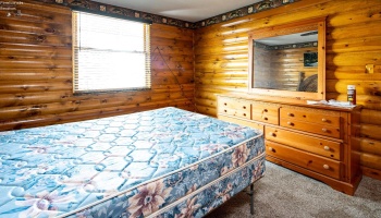 555 Race Street, Clyde, 43410, 2 Bedrooms Bedrooms, ,1 BathroomBathrooms,Residential,For Sale,Race,20252018