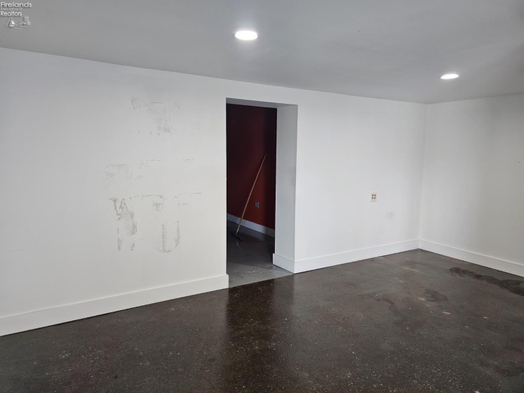 1409 State Street, Fremont, 43420, ,Commercial For Lease,For Lease,State,20252109