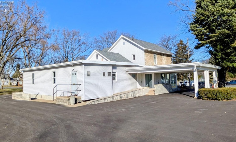 1338 Perkins Avenue, Sandusky, 44870, ,Commercial For Lease,For Lease,Perkins,20251660