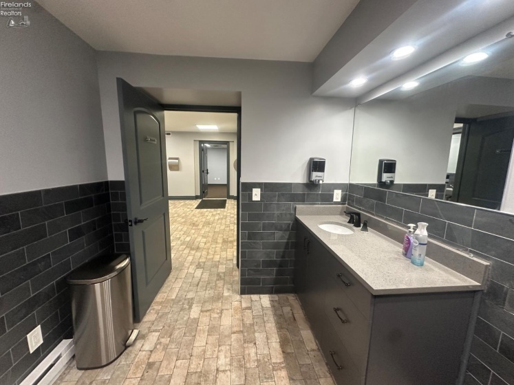 1338 Perkins Avenue, Sandusky, 44870, ,Commercial For Lease,For Lease,Perkins,20251660