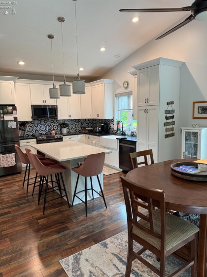 3741 Parkside Reserve Street, Vermilion, 44089, 3 Bedrooms Bedrooms, ,3 BathroomsBathrooms,Residential,For Sale,Parkside Reserve,20252095