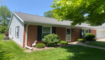 20 Shaker Court, Fremont, 43420, 2 Bedrooms Bedrooms, ,2 BathroomsBathrooms,Residential,For Sale,Shaker,20252094