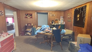 Dining room.