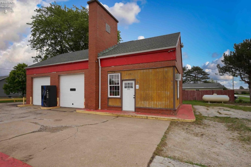 1110 Main Street, Clyde, 43410, ,Commercial,For Sale,Main,20252251