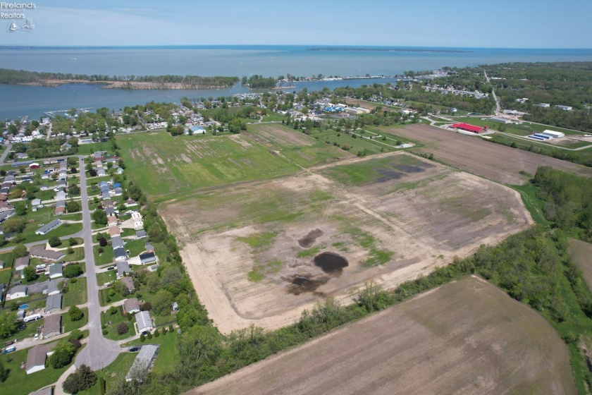 7522 Harbor Road, Marblehead, 43440, ,Commercial,For Sale,Harbor,20252271