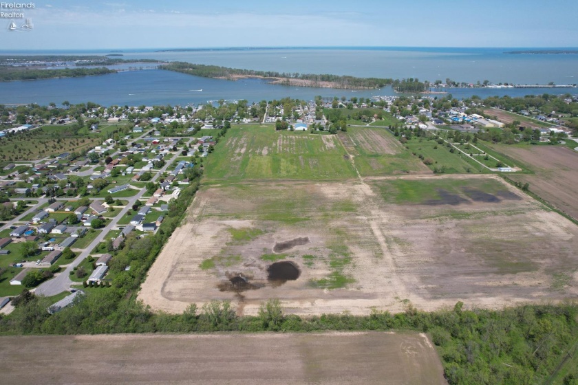 7522 Harbor Road, Marblehead, 43440, ,Commercial,For Sale,Harbor,20252271