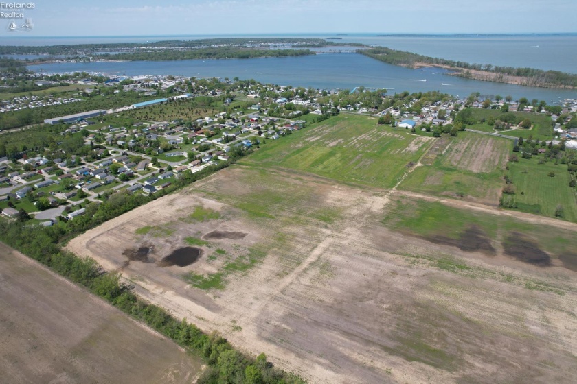7522 Harbor Road, Marblehead, 43440, ,Commercial,For Sale,Harbor,20252271