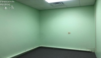 668 Miami St., Tiffin, 44883, ,Commercial For Lease,For Lease,Miami St.,20252218