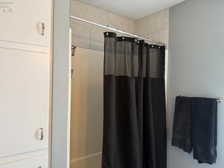 705 South Street, Fremont, 43420, ,Multiple Units,For Sale,South,20252286