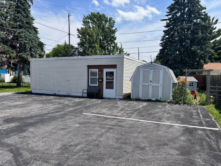 1801 Croghan Street, Fremont, 43420, ,Commercial,For Sale,Croghan,20252329