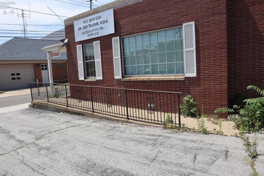 48 Linwood Avenue, Norwalk, 44857, ,Commercial,For Sale,Linwood,20252354