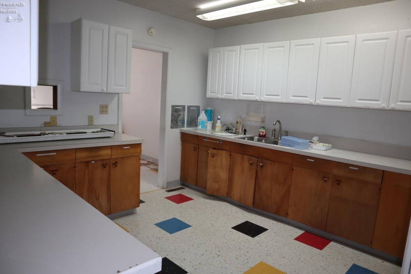 48 Linwood Avenue, Norwalk, 44857, ,Commercial,For Sale,Linwood,20252354