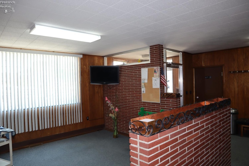 48 Linwood Avenue, Norwalk, 44857, ,Commercial,For Sale,Linwood,20252354