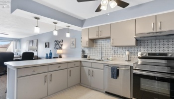 1807 Perry Street, Port Clinton, 43452, 2 Bedrooms Bedrooms, ,2 BathroomsBathrooms,Residential,For Sale,Perry,20252091