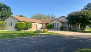 210 Briarwood Drive, Fremont, 43420, 2 Bedrooms Bedrooms, ,2 BathroomsBathrooms,Residential,For Sale,Briarwood,20251950