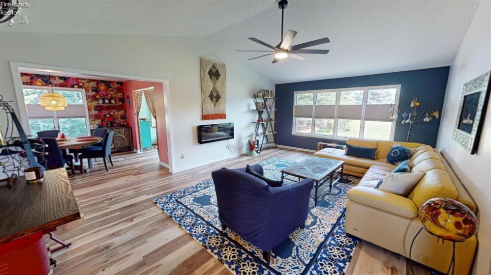 210 Briarwood Drive, Fremont, 43420, 2 Bedrooms Bedrooms, ,2 BathroomsBathrooms,Residential,For Sale,Briarwood,20251950