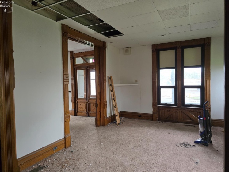 1319 Tiffin Avenue, Sandusky, 44870, 6 Bedrooms Bedrooms, ,4 BathroomsBathrooms,Residential,For Sale,Tiffin,20252117