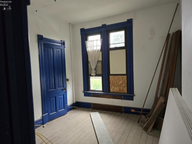 1319 Tiffin Avenue, Sandusky, 44870, 6 Bedrooms Bedrooms, ,4 BathroomsBathrooms,Residential,For Sale,Tiffin,20252117