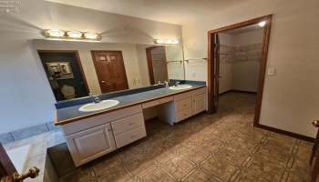 100 PARKVIEW PLACE, Bellevue, 44811, 3 Bedrooms Bedrooms, ,3 BathroomsBathrooms,Residential,For Sale,PARKVIEW PLACE,20252019 100 PARKVIEW PLACE, Bellevue, 44811, 3 Bedrooms Bedrooms, ,3 BathroomsBathrooms,Residential,For Sale,PARKVIEW PLACE,20252019