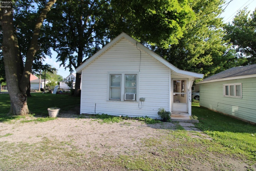 214 Fulton Street, Port Clinton, 43452, ,Multiple Units,For Sale,Fulton,20252415