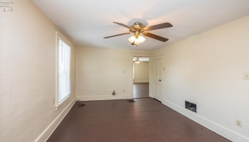 409 Gulf Road, Elyria, 44035, ,Multiple Units,For Sale,Gulf,20252416