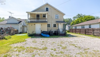 409 Gulf Road, Elyria, 44035, ,Multiple Units,For Sale,Gulf,20252416