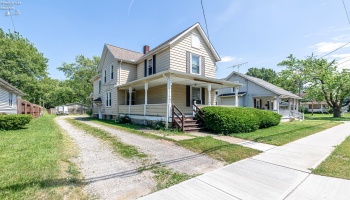 409 Gulf Road, Elyria, 44035, ,Multiple Units,For Sale,Gulf,20252416