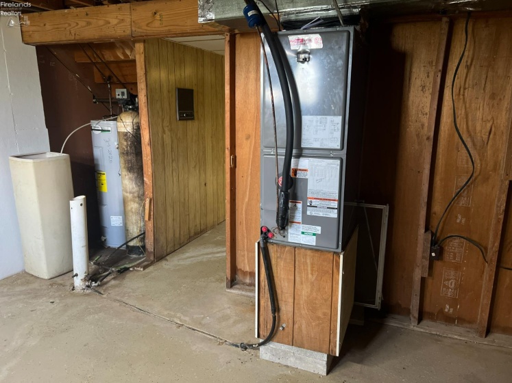 3098 County Road 50, Tiffin, 44883, ,Multiple Units,For Sale,County Road 50,20252453