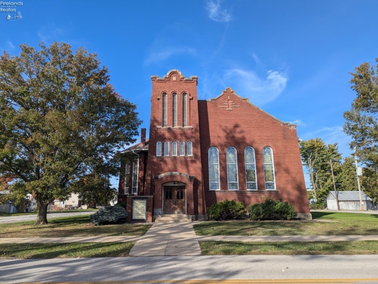 200 Madison Street, Gibsonburg, 43431, ,Commercial,For Sale,Madison,20252523