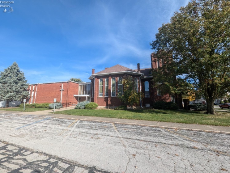 200 Madison Street, Gibsonburg, 43431, ,Commercial,For Sale,Madison,20252523