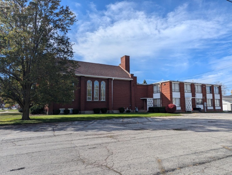 200 Madison Street, Gibsonburg, 43431, ,Commercial,For Sale,Madison,20252523
