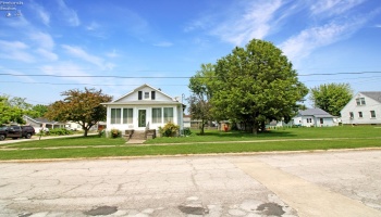1201 3rd Street, Port Clinton, 43452, 2 Bedrooms Bedrooms, ,2 BathroomsBathrooms,Residential,For Sale,3rd,20252148