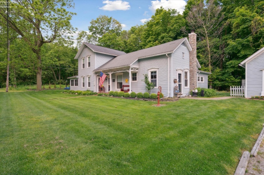 569 Victory Lane, Put-In-Bay, 43456, 4 Bedrooms Bedrooms, ,2 BathroomsBathrooms,Residential,For Sale,Victory,20252043