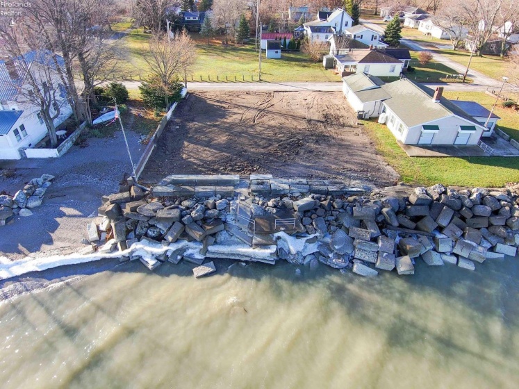 8411 Division Street, Oak Harbor, 43449, ,Land,For Sale,Division,20252552