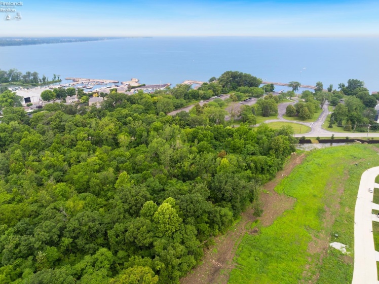 263 Lighthouse Oval, Marblehead, 43440, ,Land,For Sale,Lighthouse Oval,20252445