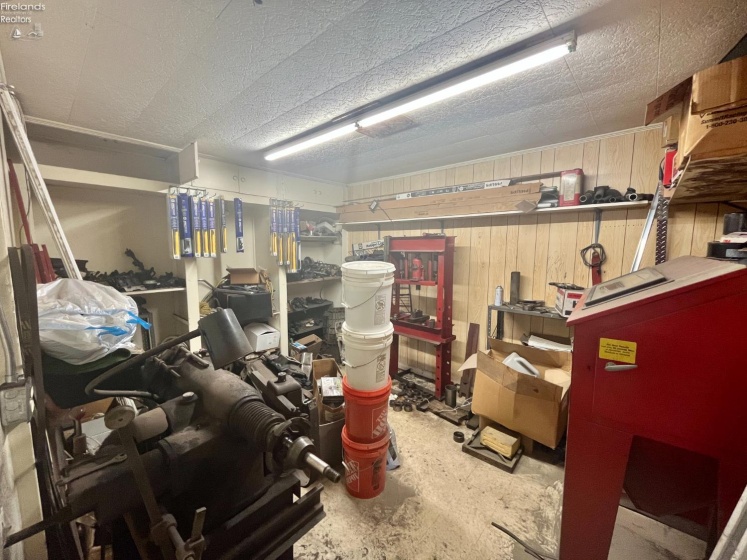 101 Main, Wayne, 43466, ,Commercial,For Sale,Main,20252474