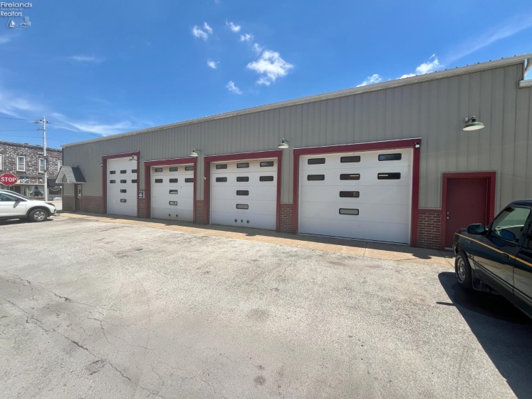 101 Main, Wayne, 43466, ,Commercial,For Sale,Main,20252474