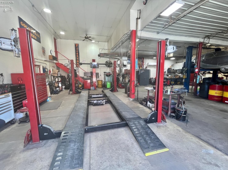 101 Main, Wayne, 43466, ,Commercial,For Sale,Main,20252474