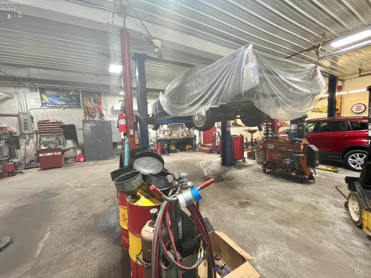 101 Main, Wayne, 43466, ,Commercial,For Sale,Main,20252474